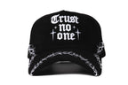 TRUST NO ONE, vista 01